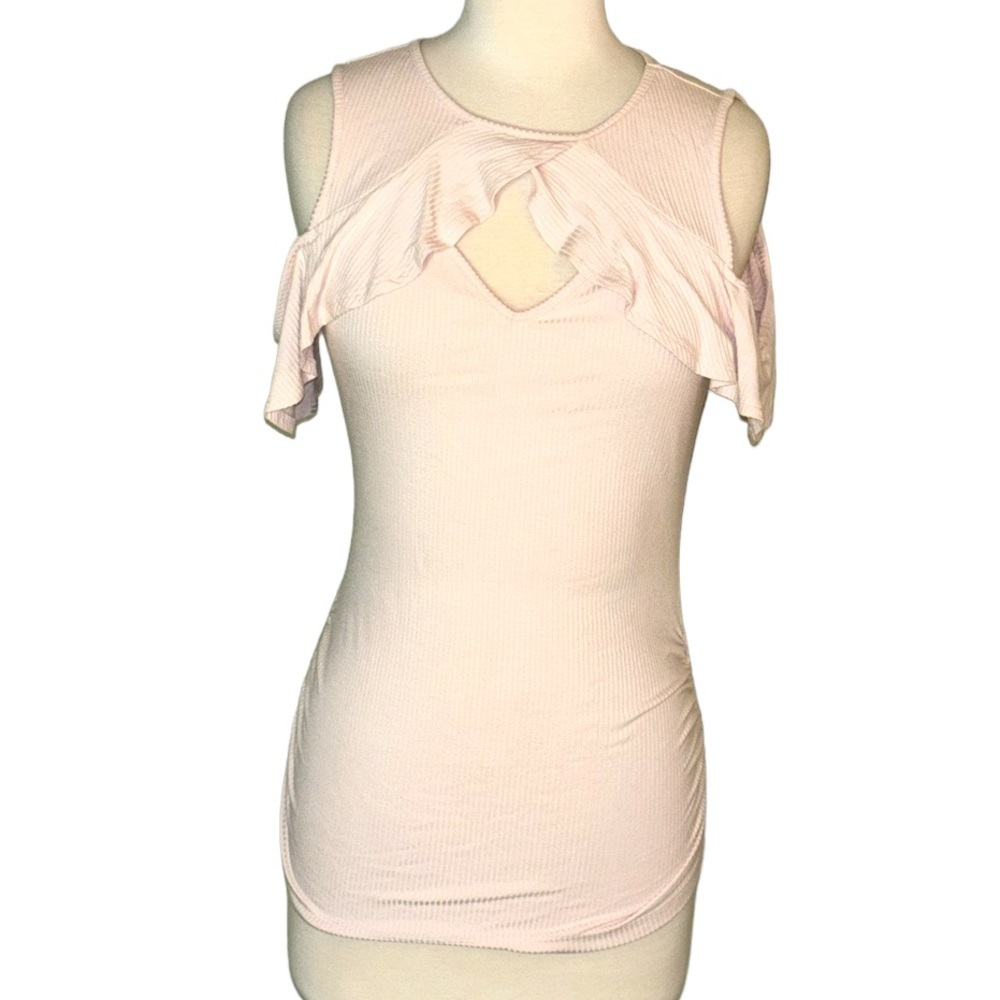 CANDIE’S light pink cold shoulder keyhole top with cinch sides in women’s XS